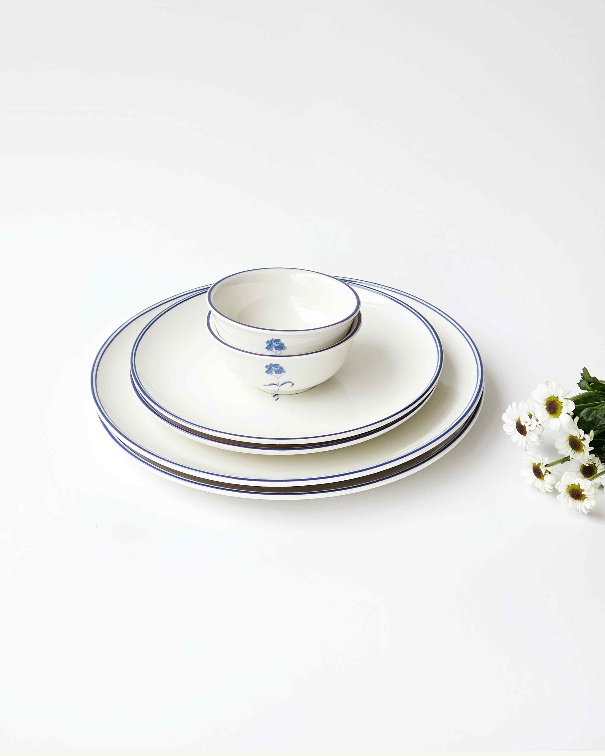 Cicely Dinner Set (Set of 2)