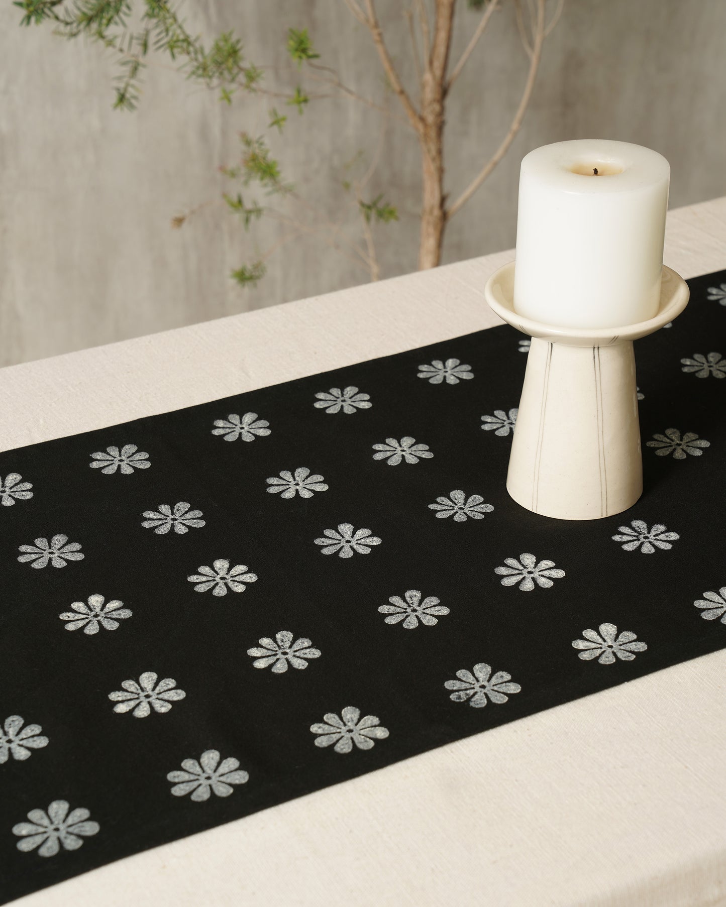 Tara Table Runner, Black