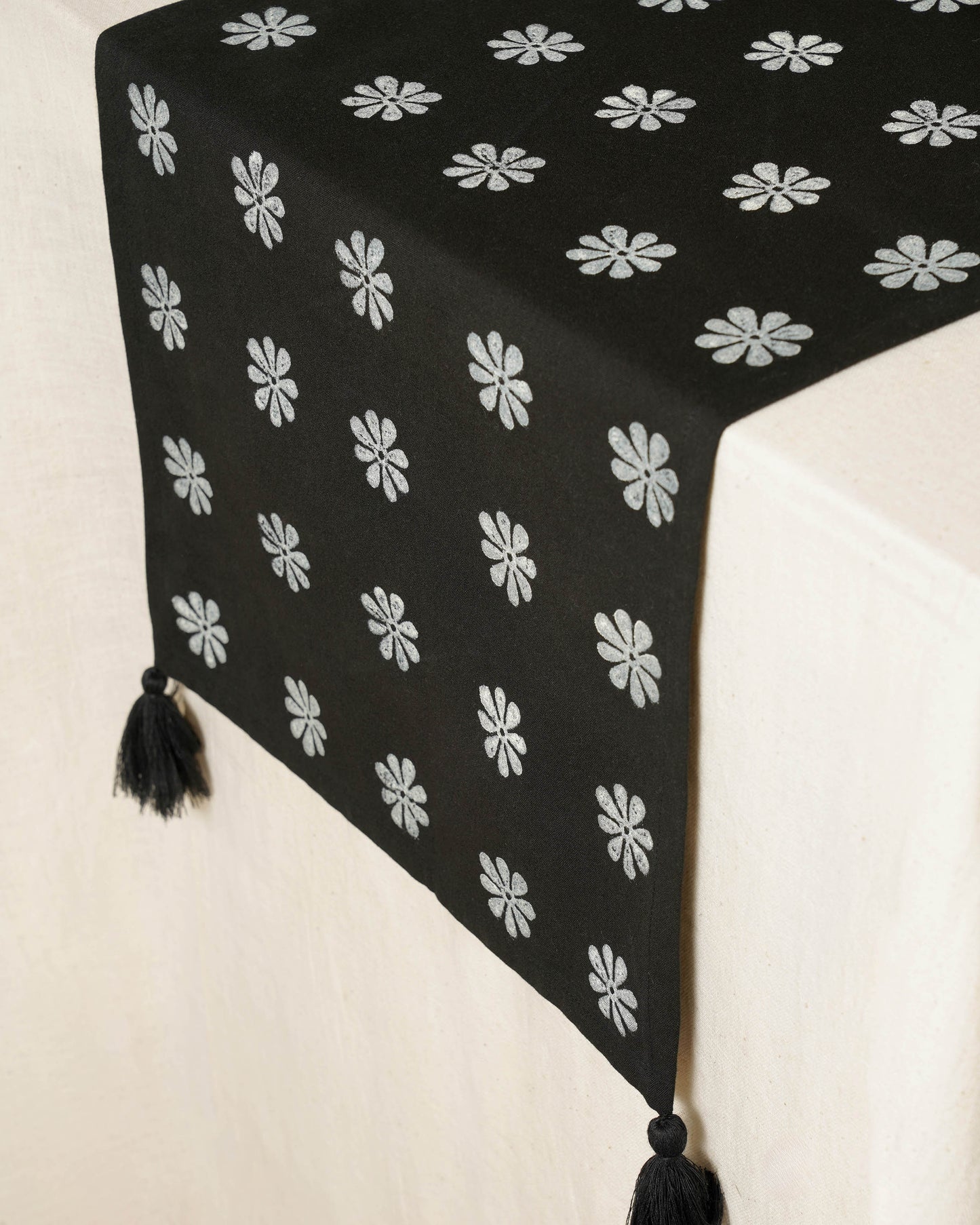 Tara Table Runner, Black