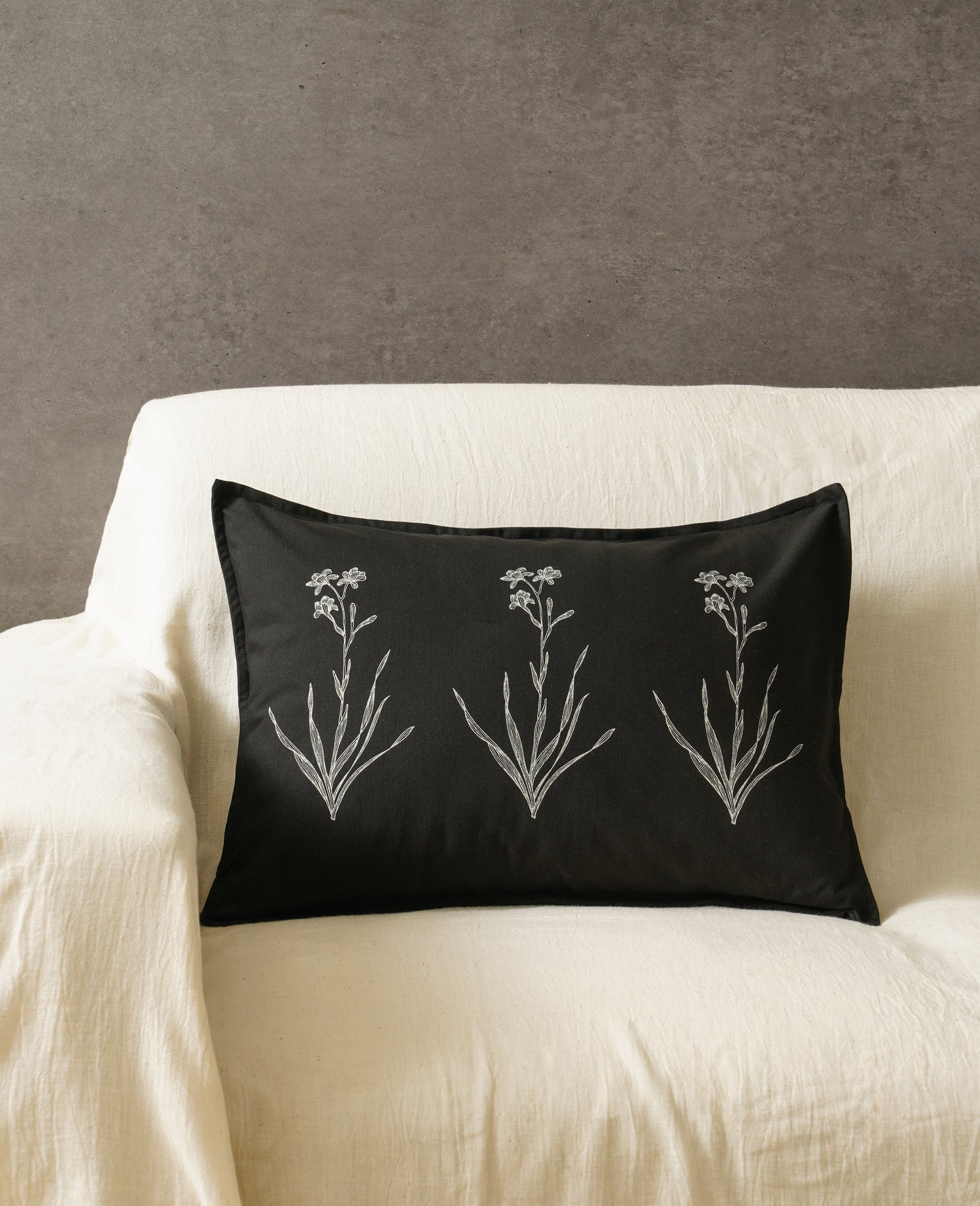 Bouquet Lumbar Cushion Cover, Black (14” X 20”)