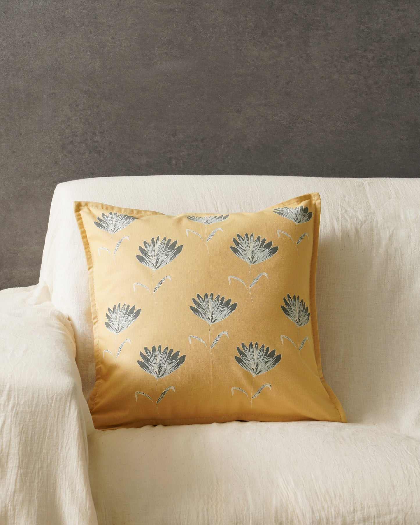 Sunflower Cushion Cover, Yellow (16” X 16”)