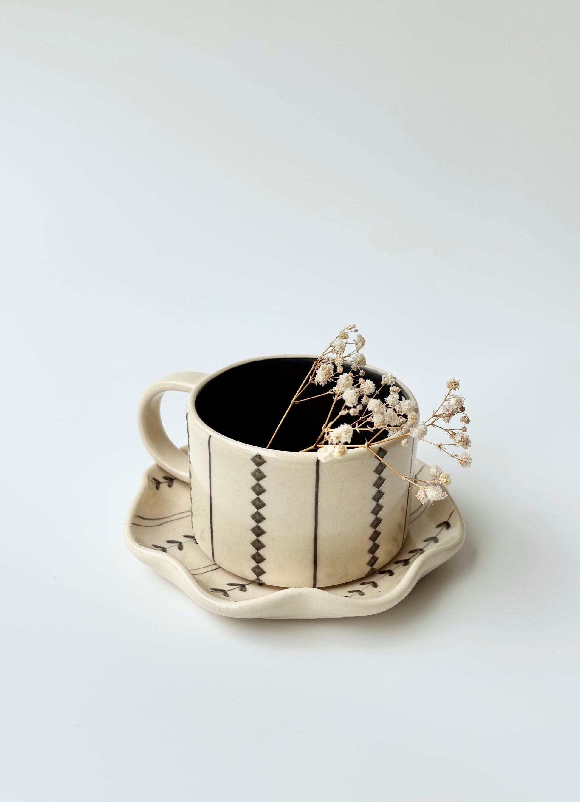 Tarang Cup and Mahonia Saucer Set
