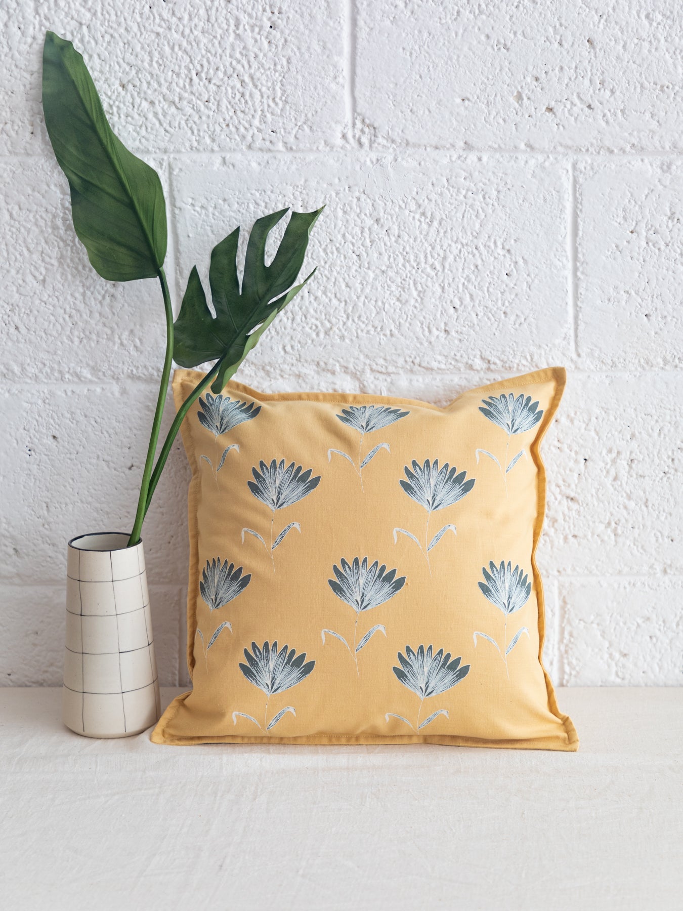 Sunflower Cushion Cover, Yellow (16” X 16”)