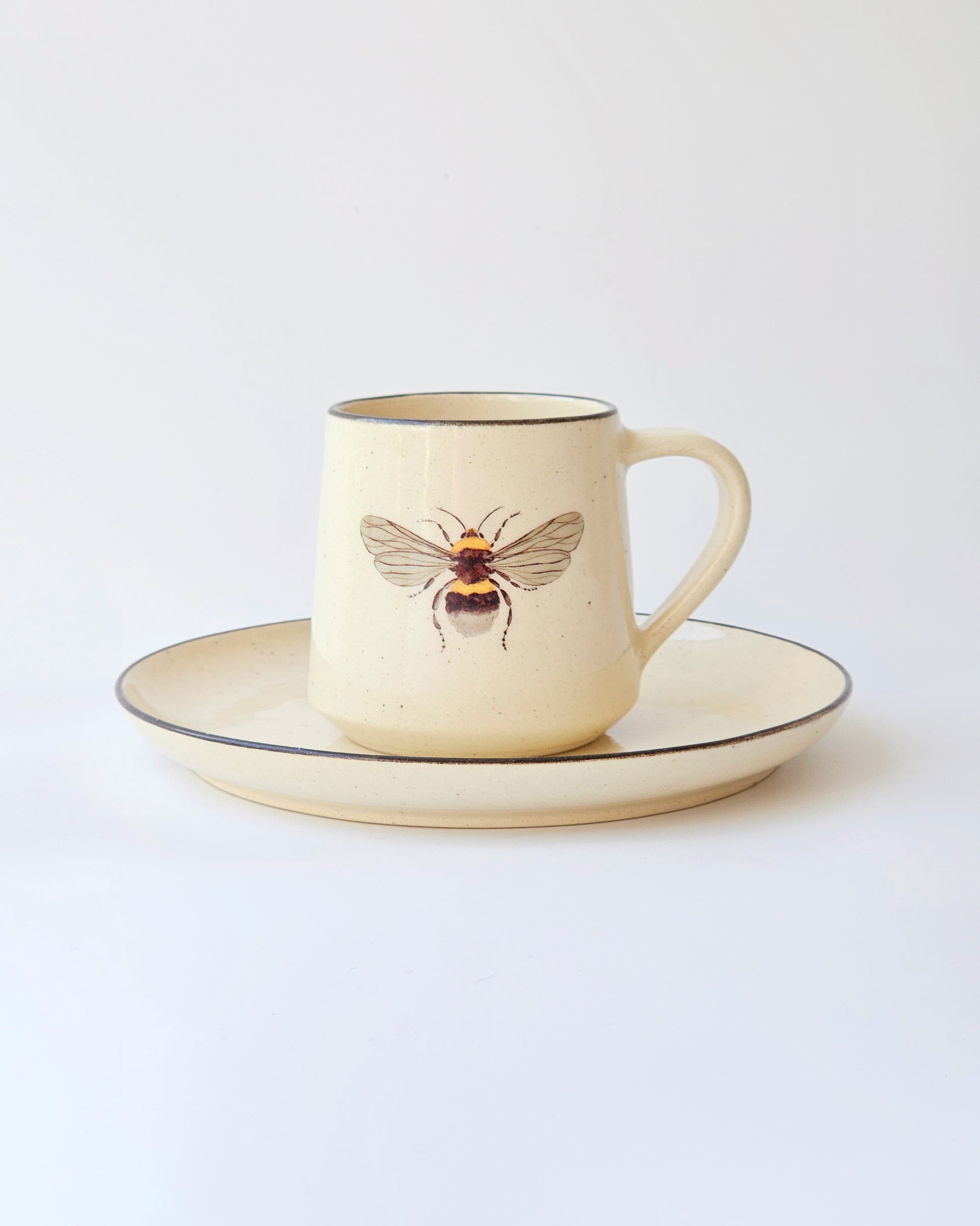 Honeybee Coffee Mug Set (1 Coffee Mug & 1 Quarter Plate)