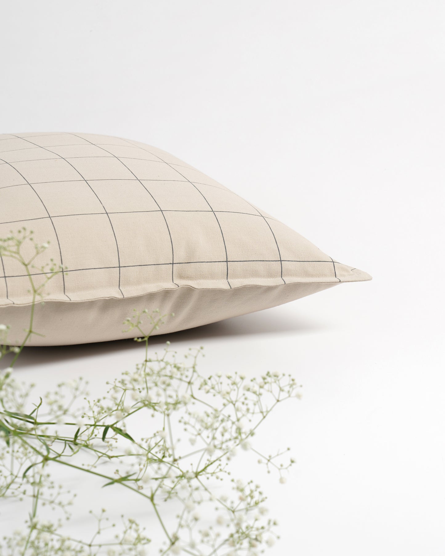 Checkered Cushion Cover (16” X 16”)