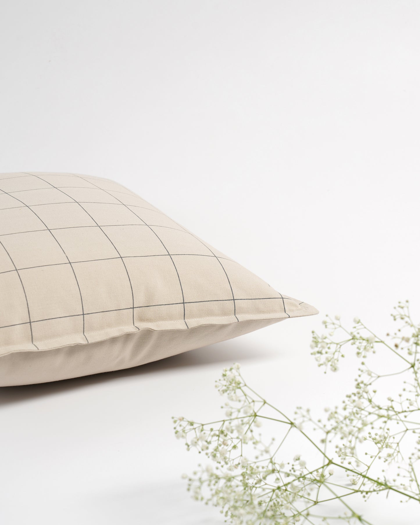 Checkered Cushion Cover (16” X 16”)