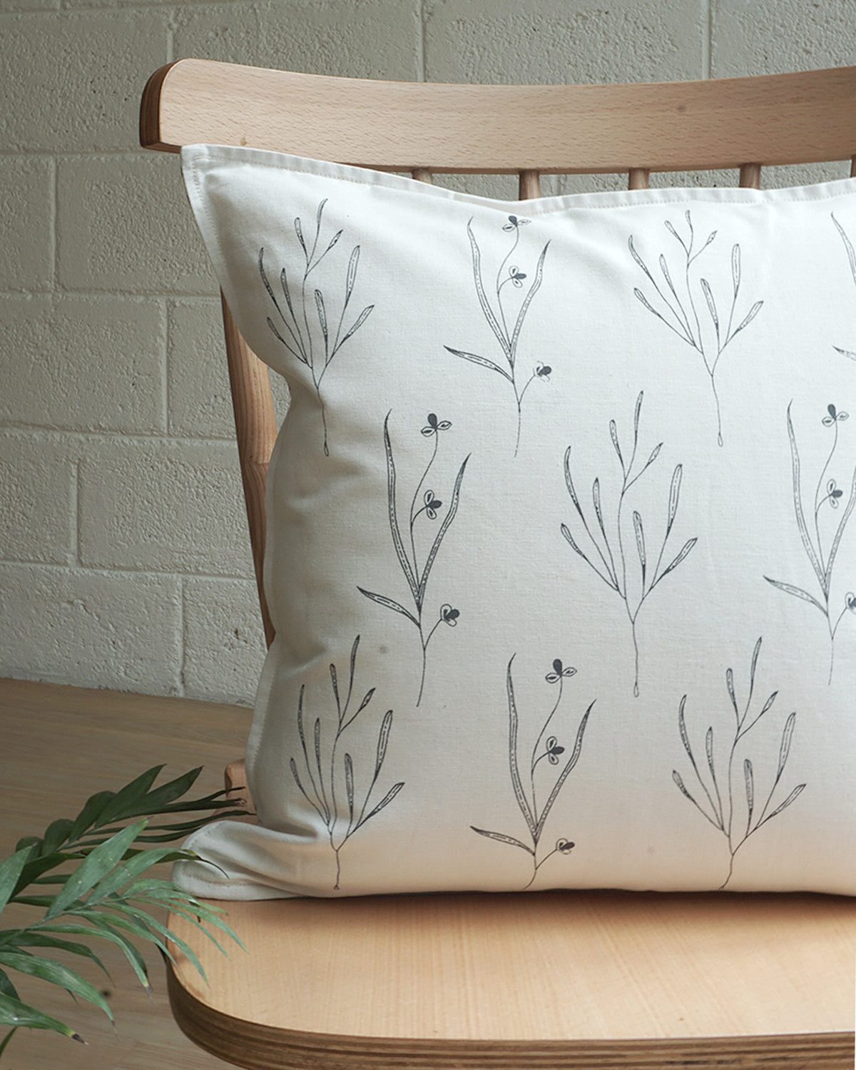 Garden Lily Cushion Cover (16” X 16”)