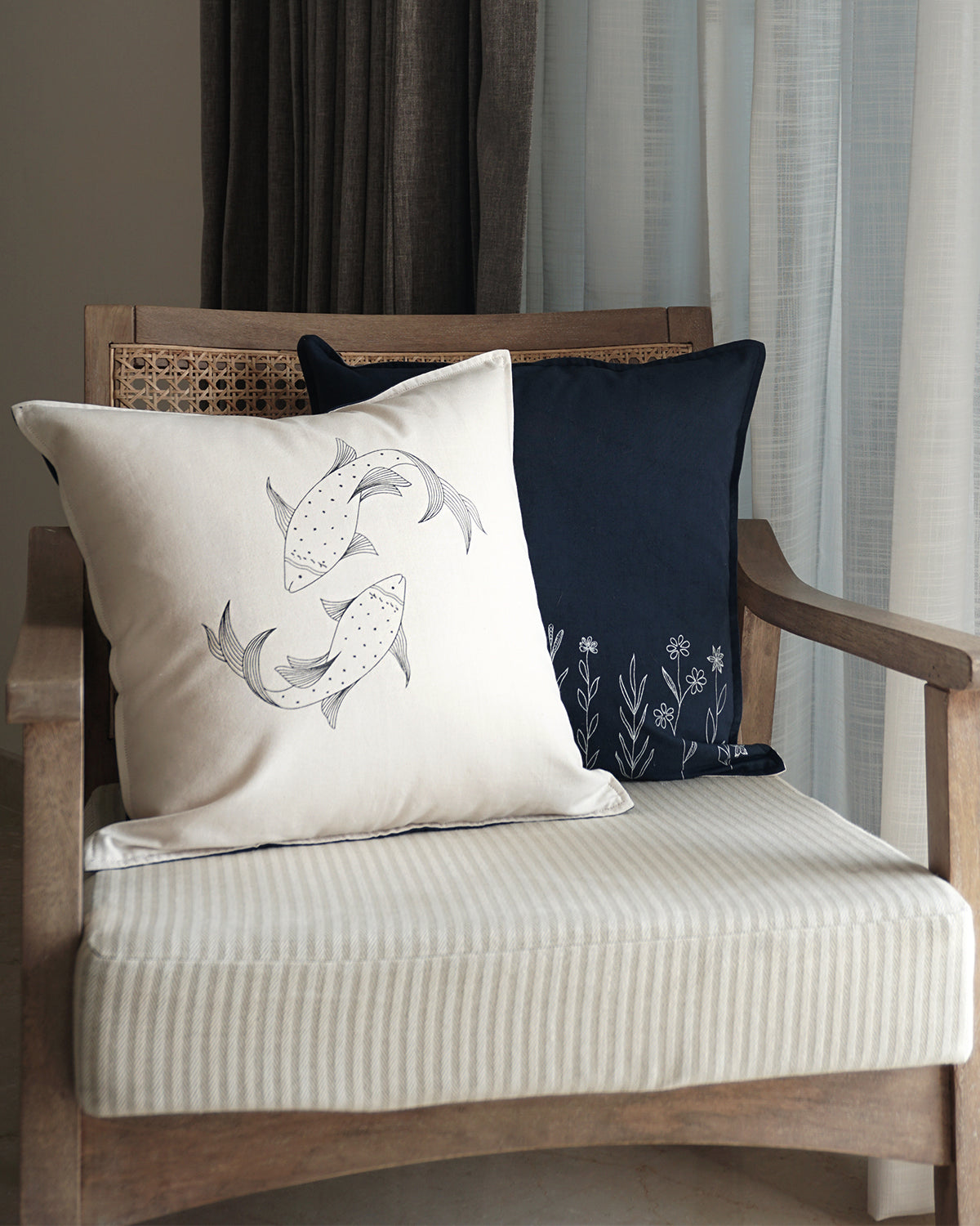 Koi Fish Cushion Cover (16” X 16”)