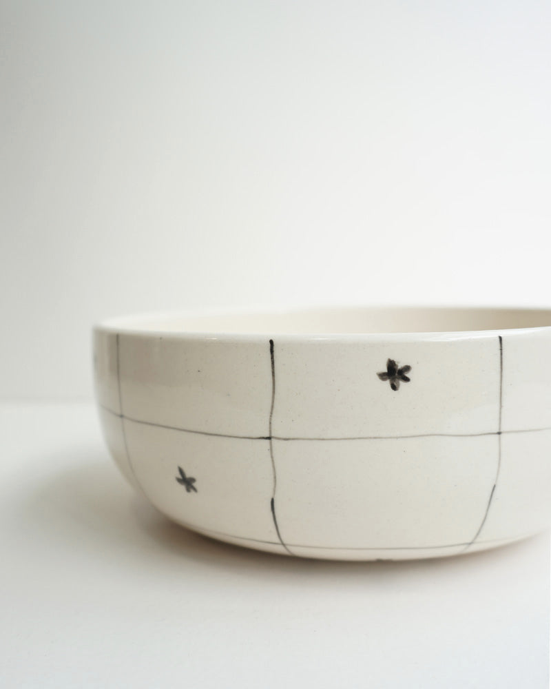 Daisy Serving Bowl