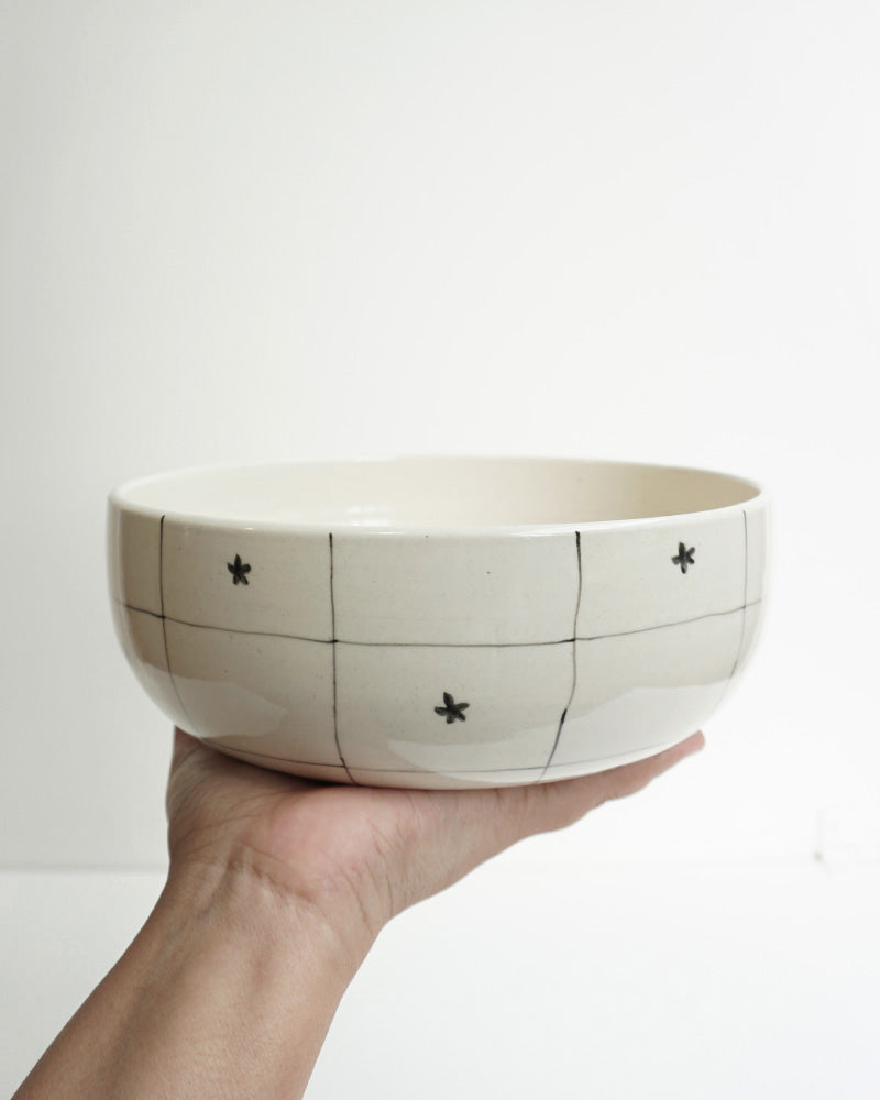 Daisy Serving Bowl