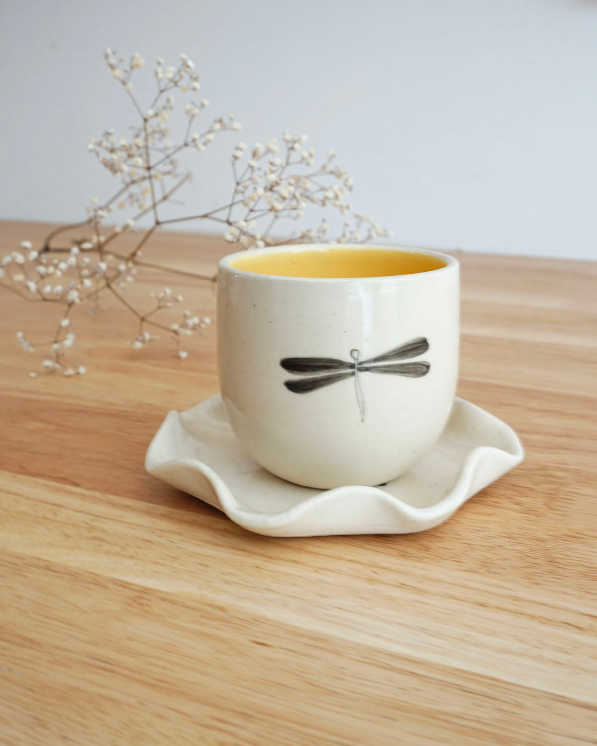 Dragonfly Ruffle Plate