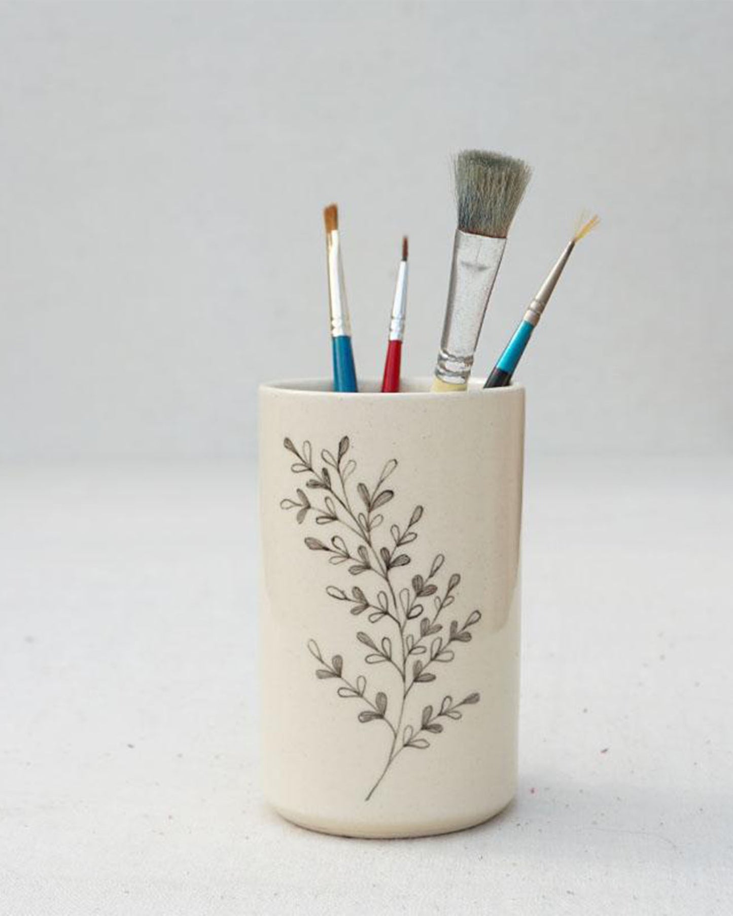 Foliage Pen Stand