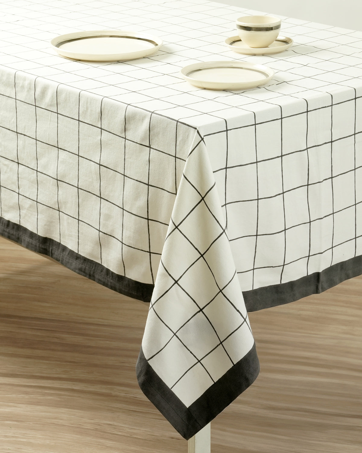 Checkered Tablecloth ( 60"x90")