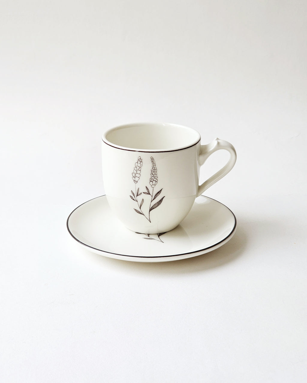Lavender Mug & Saucer Set (1 Mug & 1 Saucer)