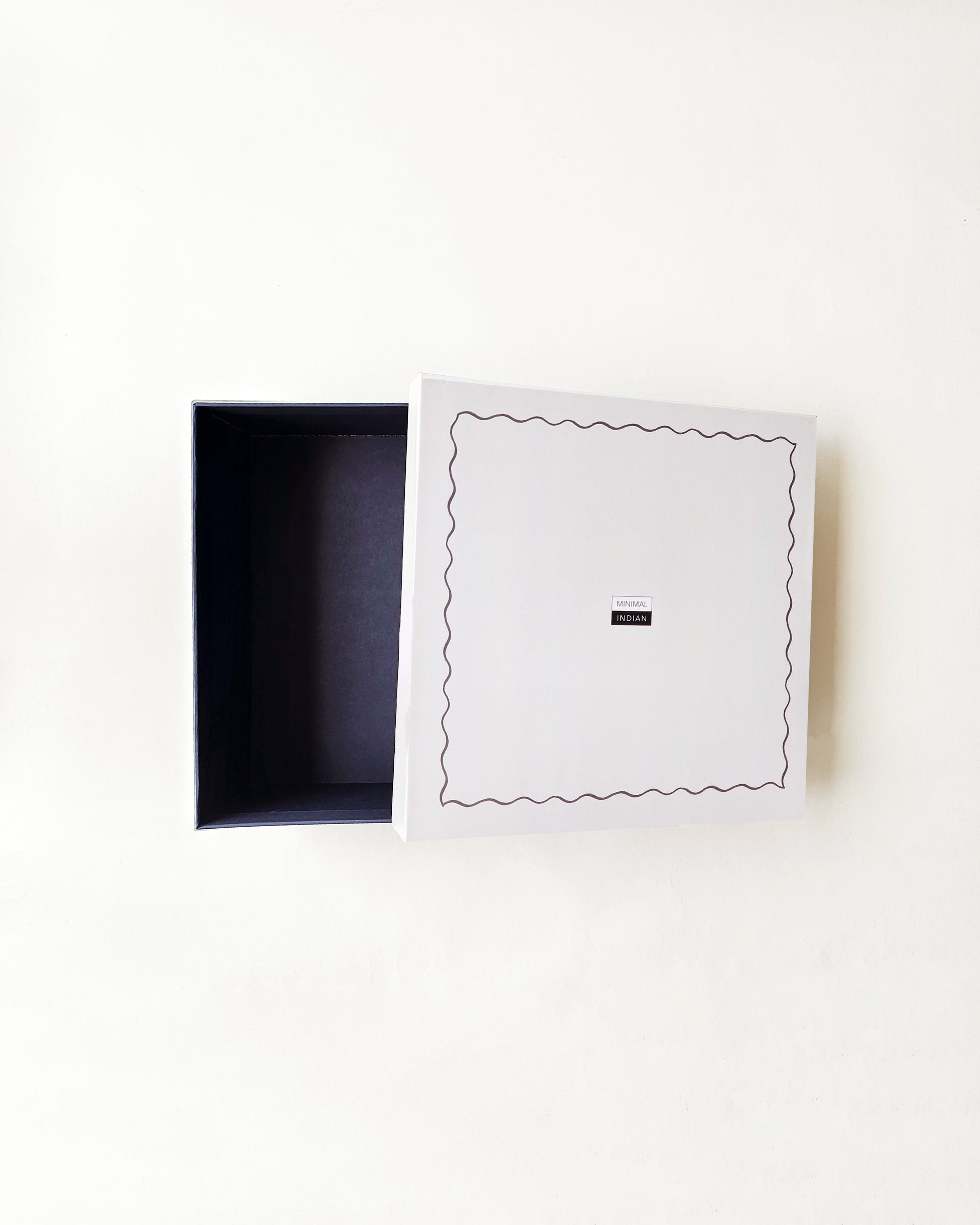 Ruffle Gift Box , Blue