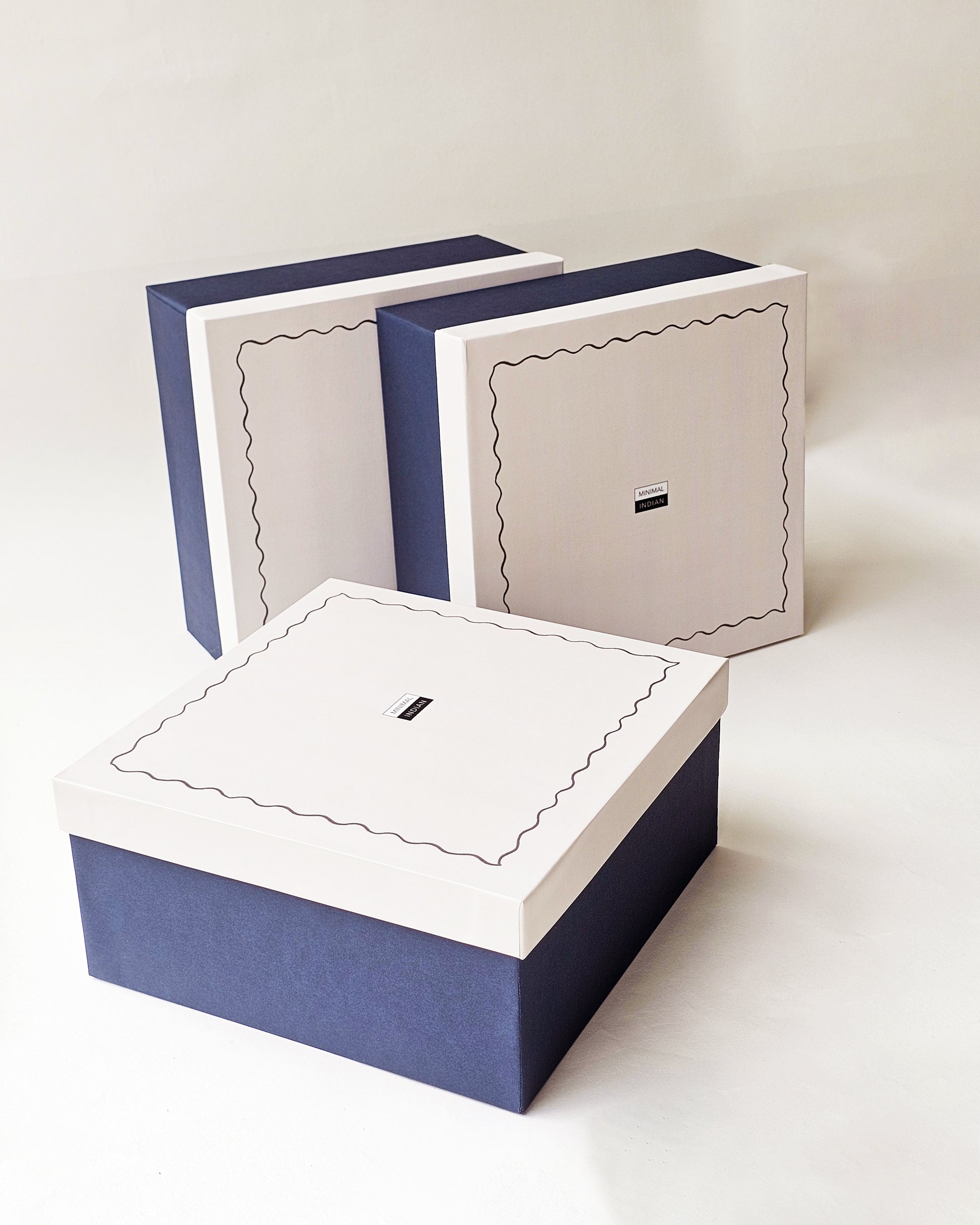 Ruffle Gift Box , Blue