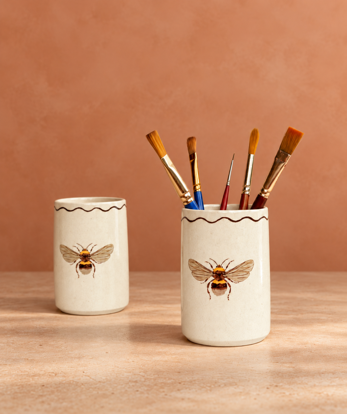 Honey Bee Pen Stand (1 Piece)