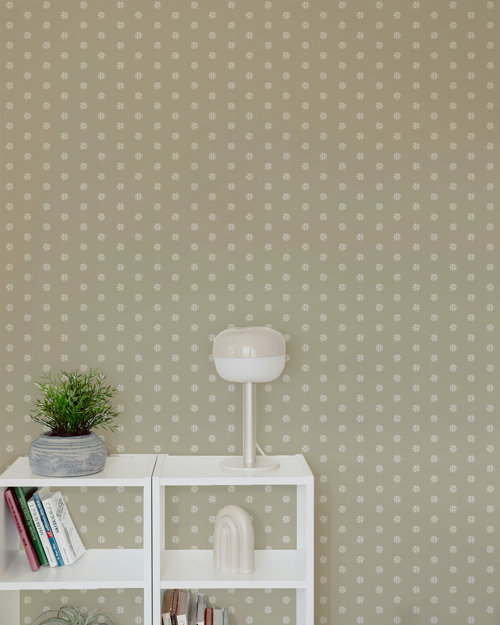 Clove Wallpaper, Pale olive