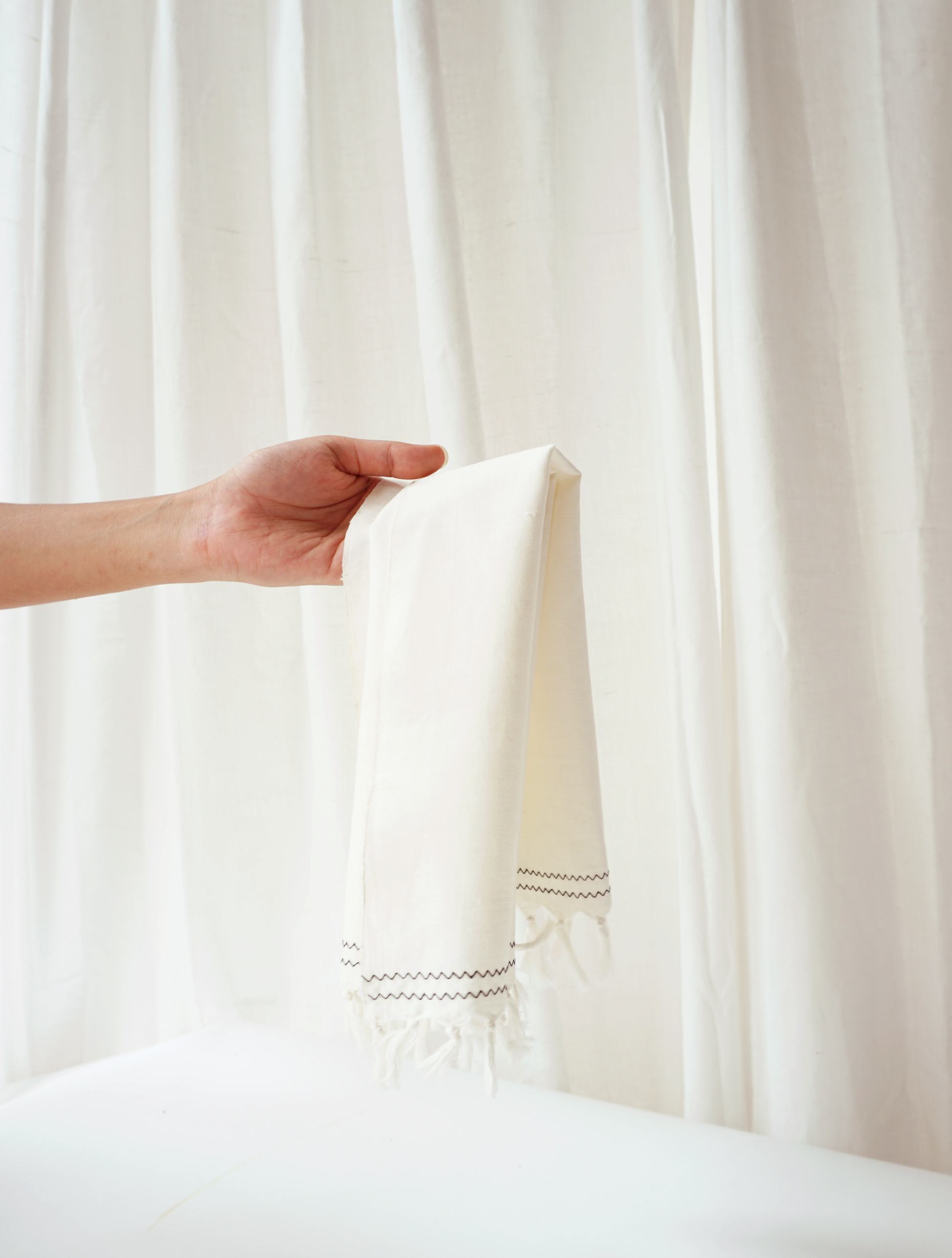 Serenity Hand Towels (Set of 4)