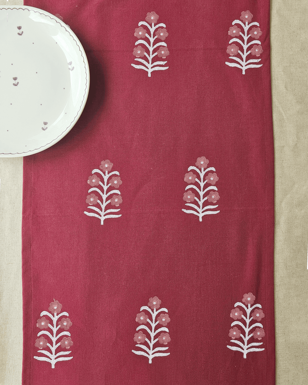Dahlia Table Runner, Maroon