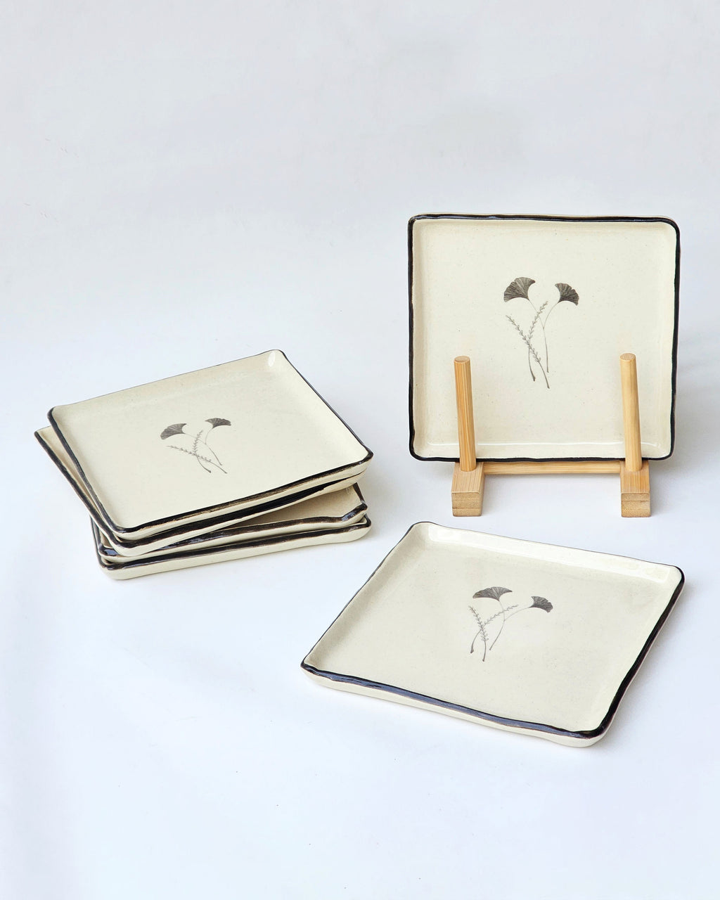 Gingko Square Platter (1 Piece)