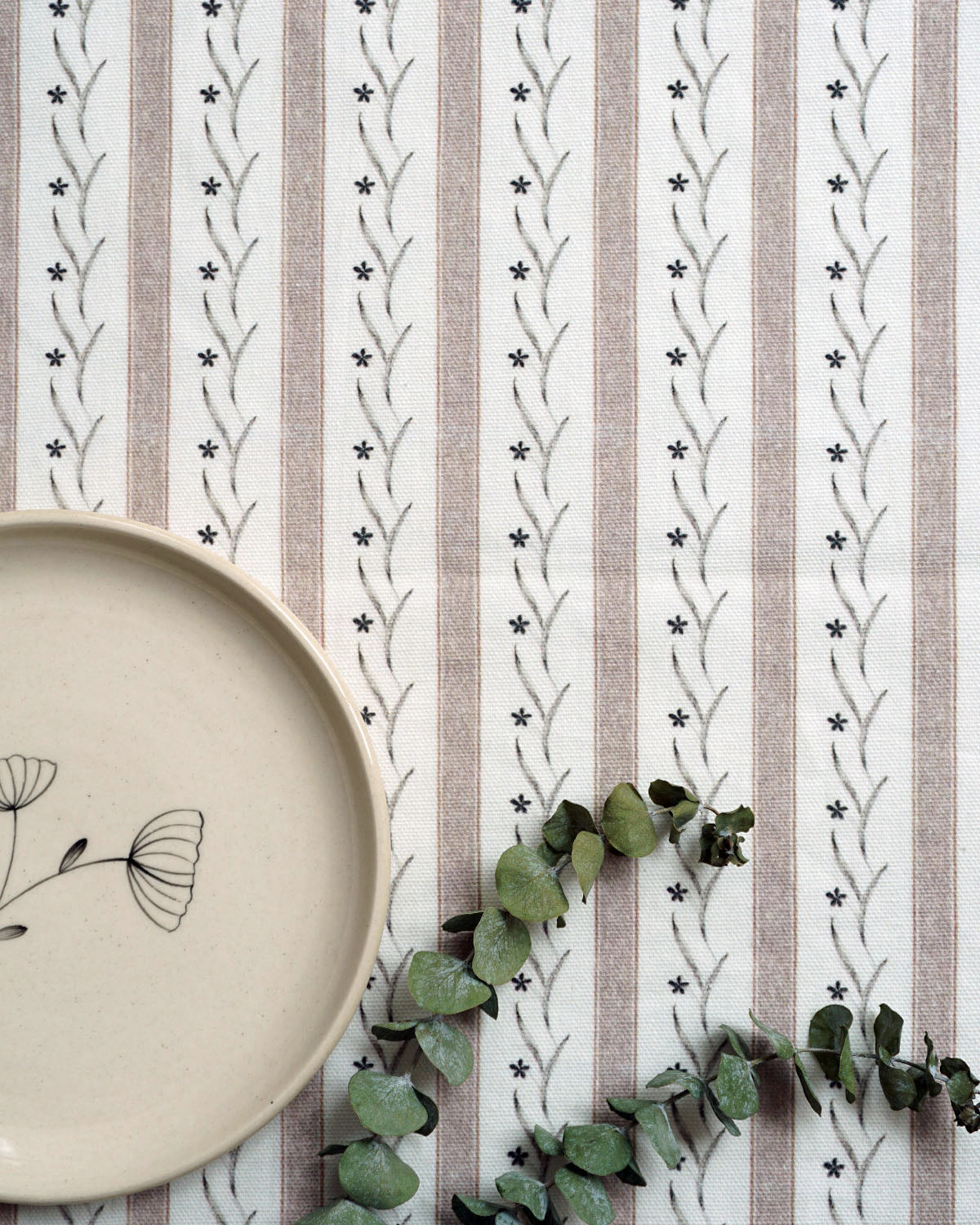 Bela Fabric, Brown