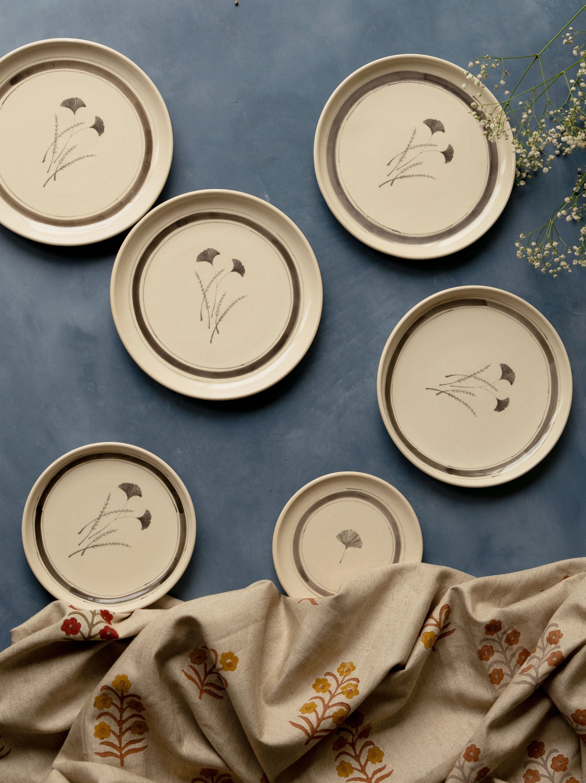 Gingko Quarter Plate ( 1 Piece)