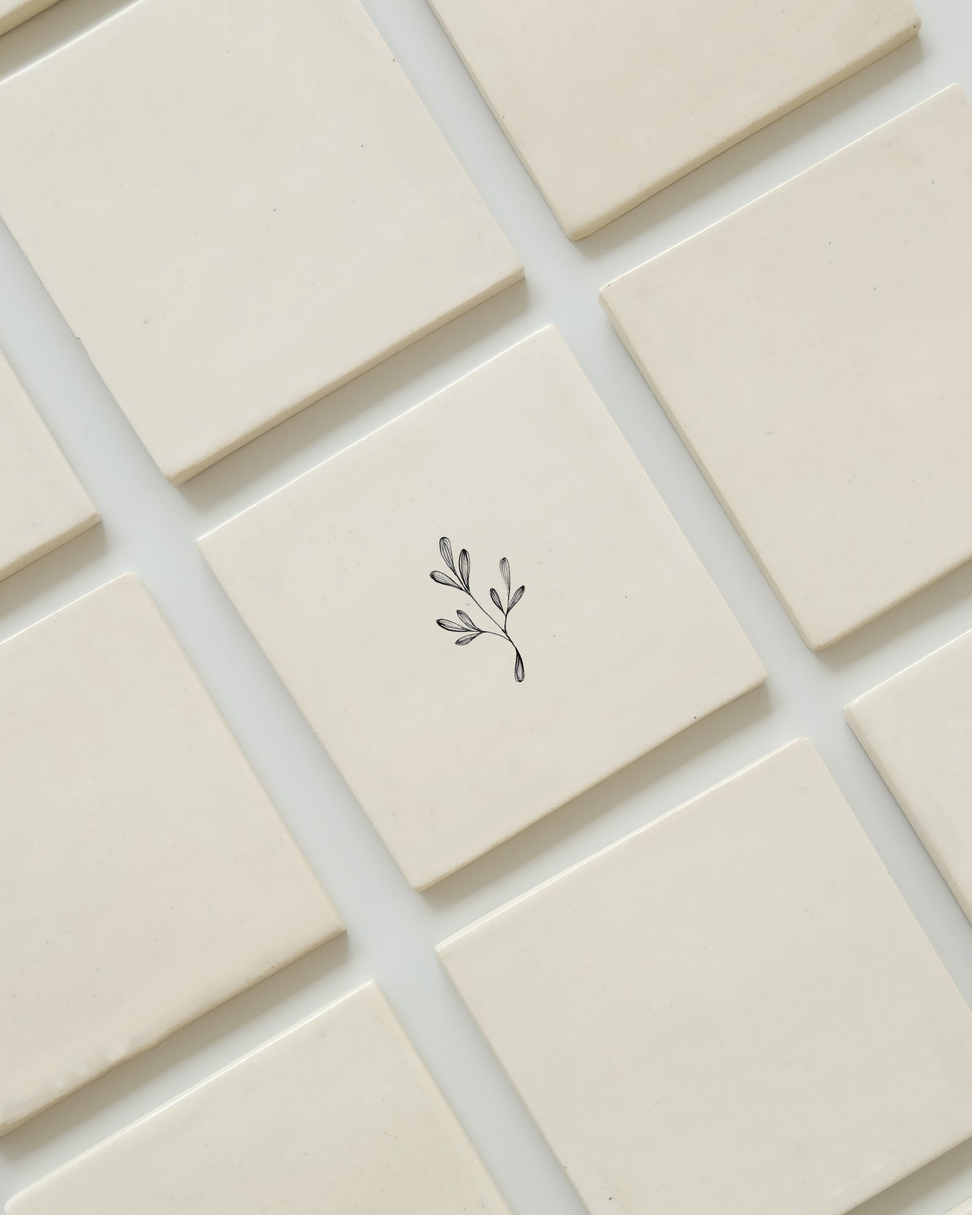 Lily Tile (4"X4")