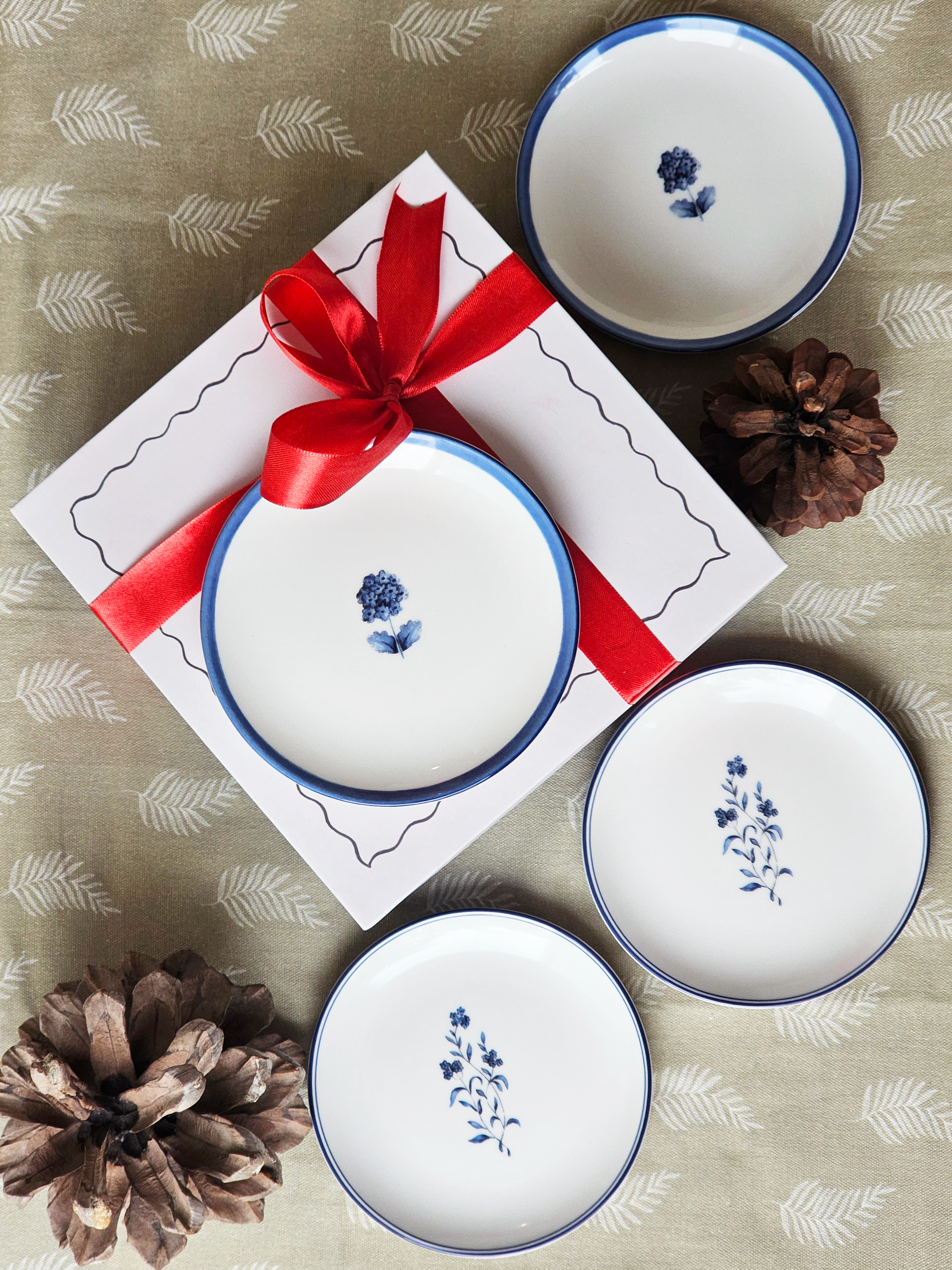 Cicely & French Flora Saucers (4 Pieces )