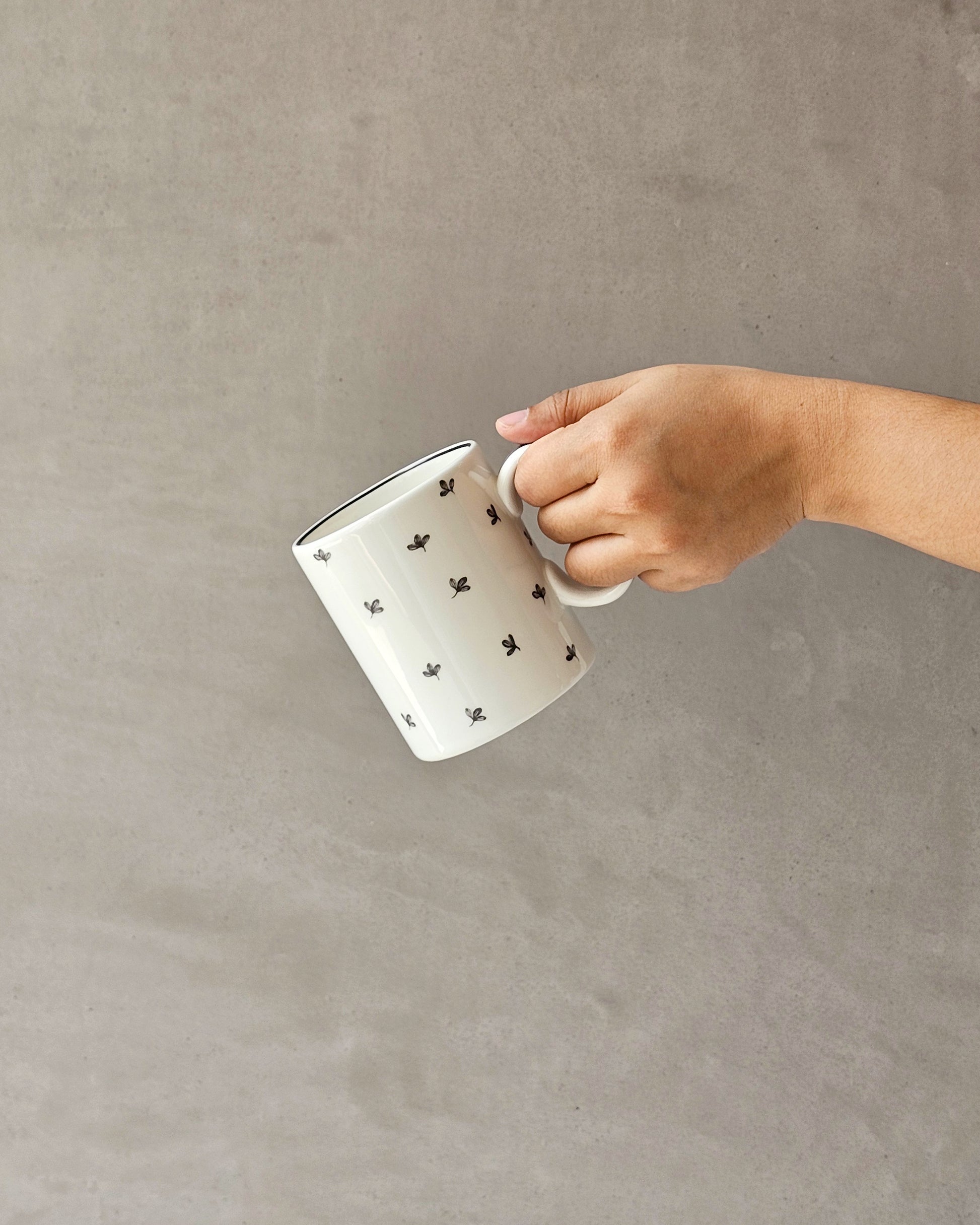 Bela Mugs (Set of 2)