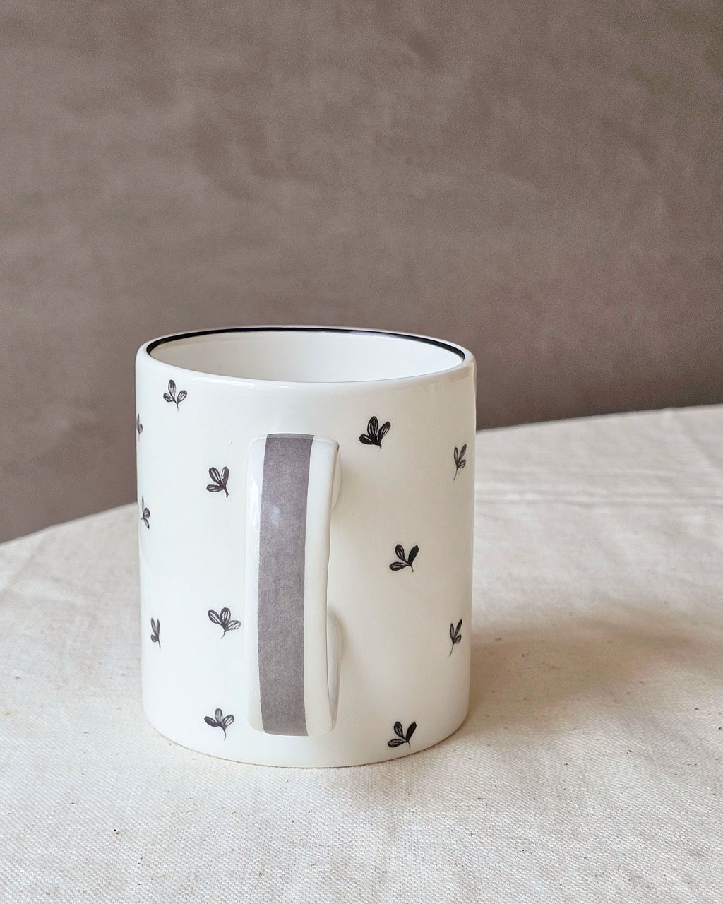 Bela Mugs (Set of 2)