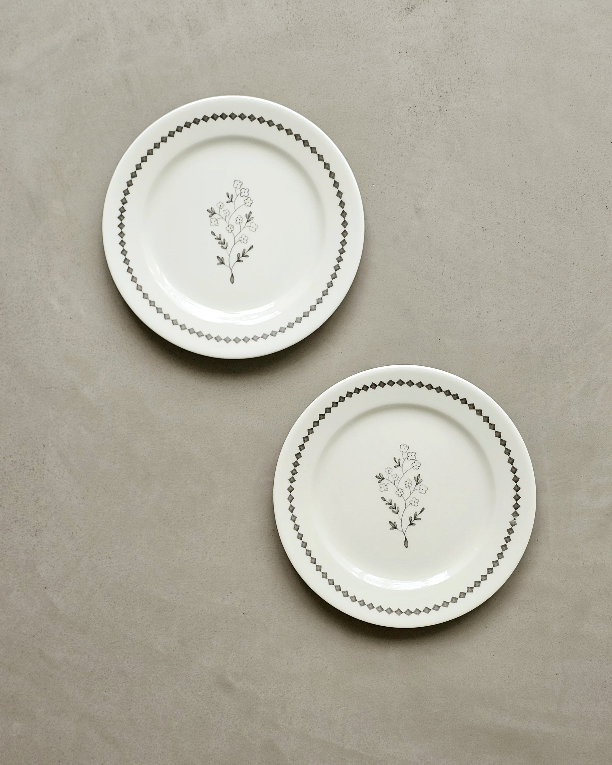Chameli Quarter Plate (1 Piece)