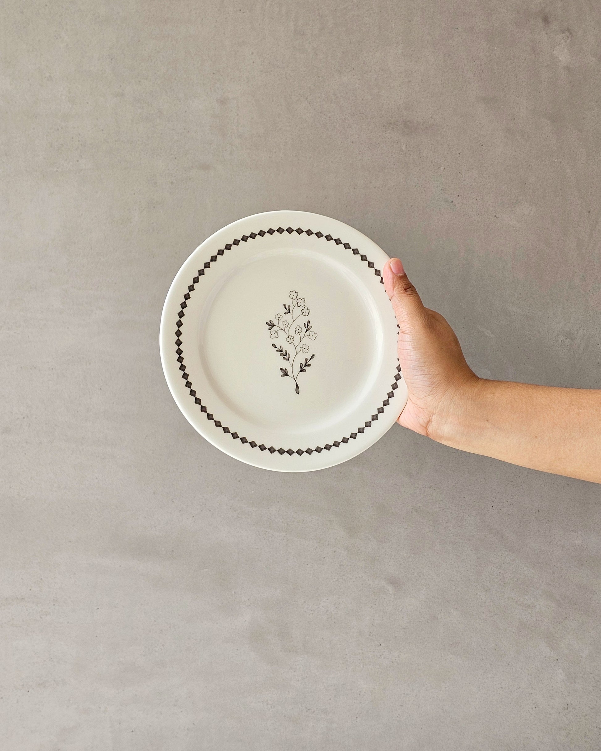 Chameli Quarter Plate (1 Piece)