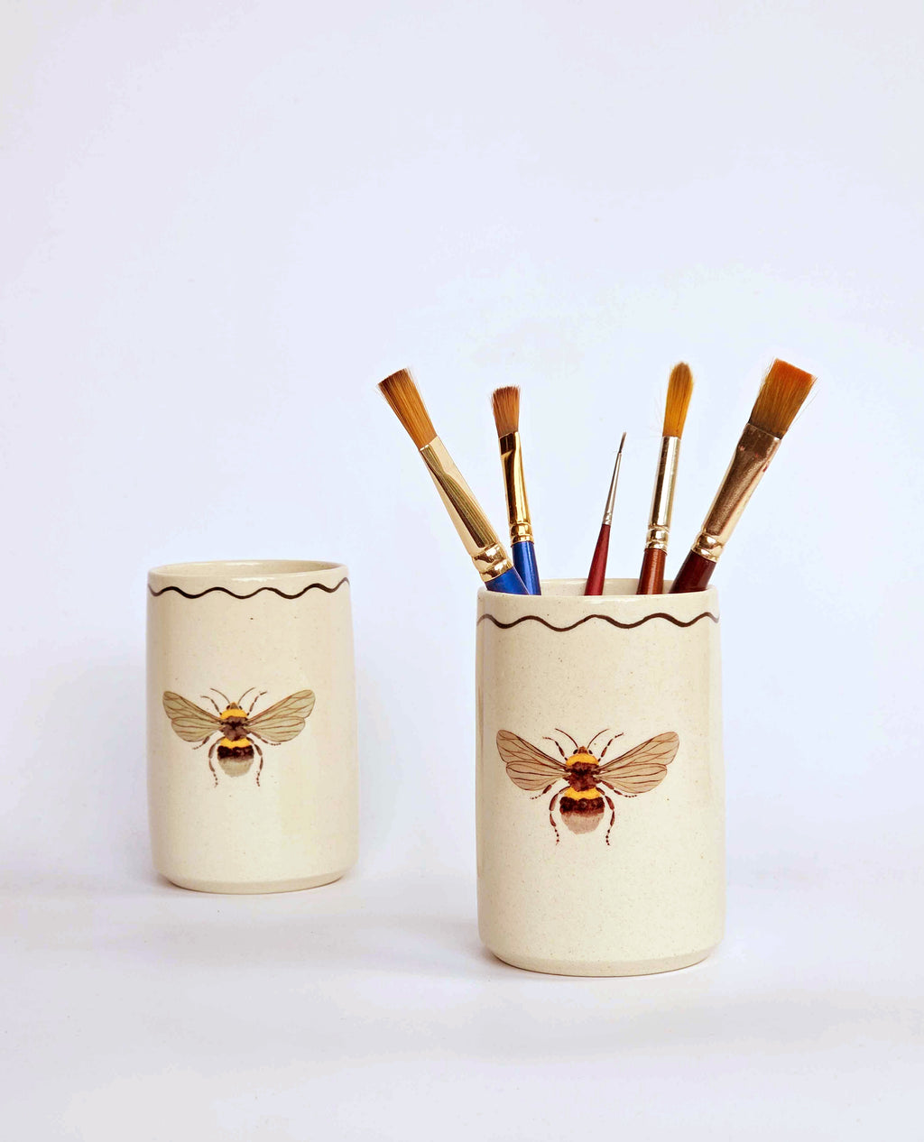 Honey Bee Pen Stand (1 Piece)