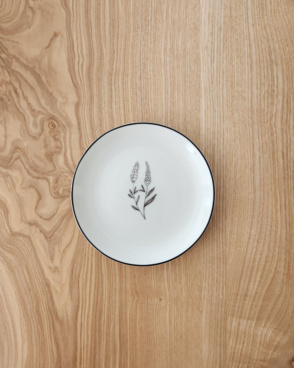 Lavender Saucers (Set of 2)