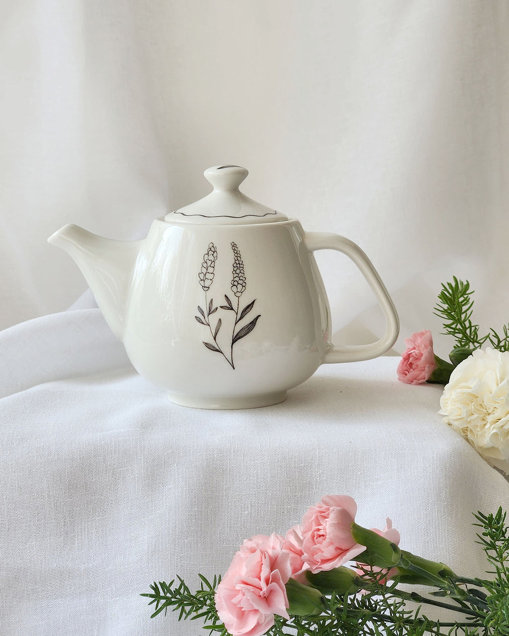 Lavender Teapot (1 Piece)