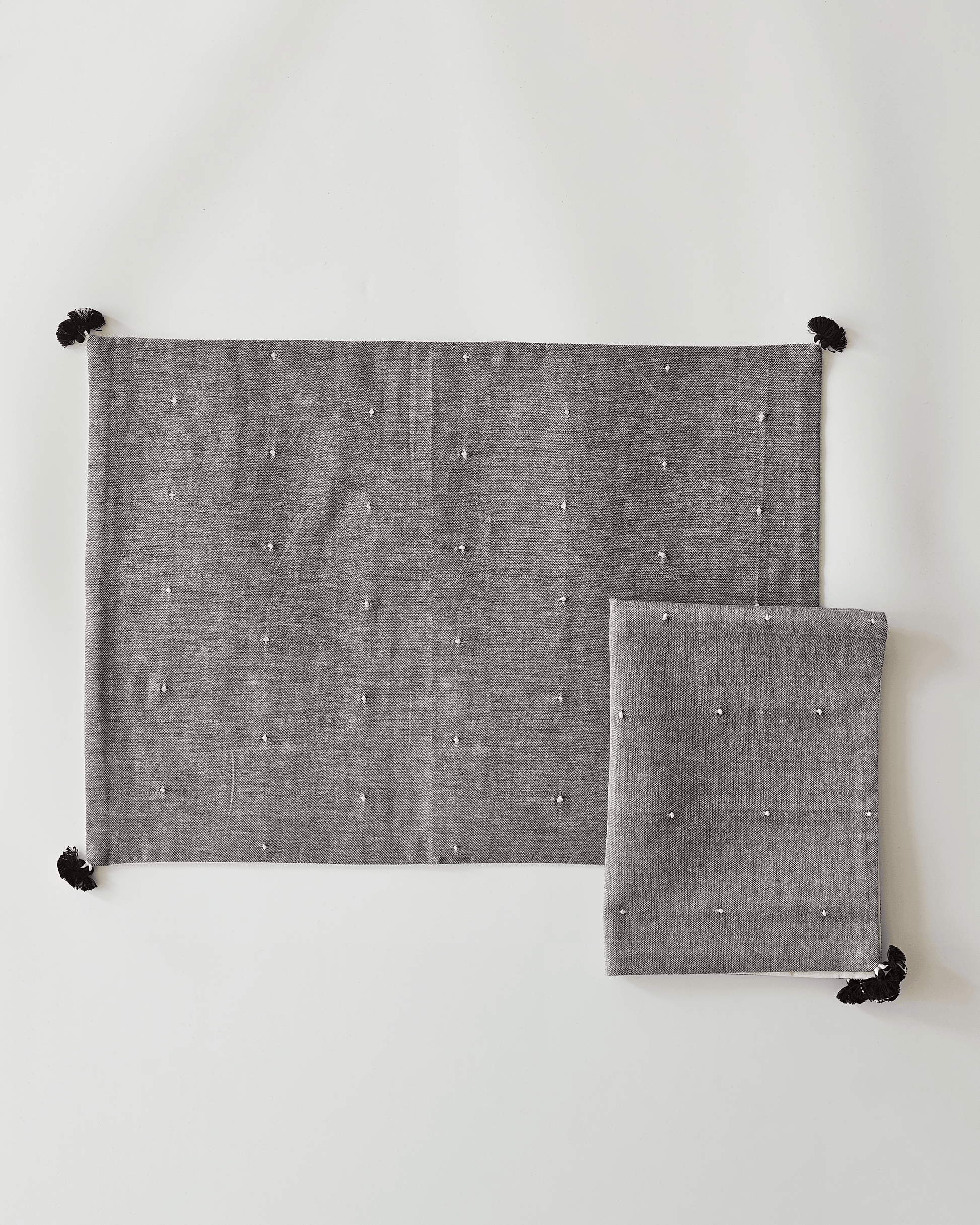 Shorshe Tablemats, Grey ( Set of 2)