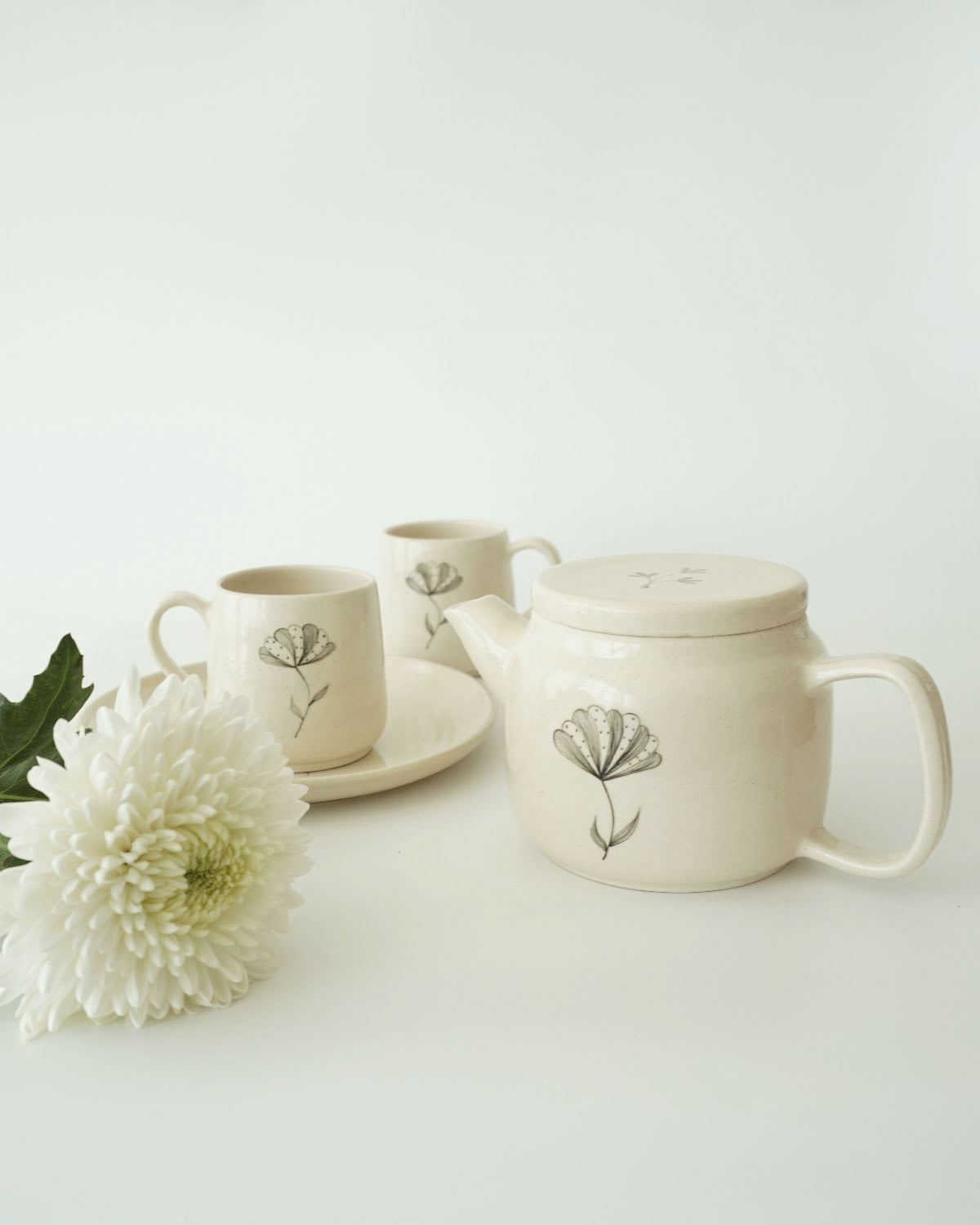 Magnolia Teapot