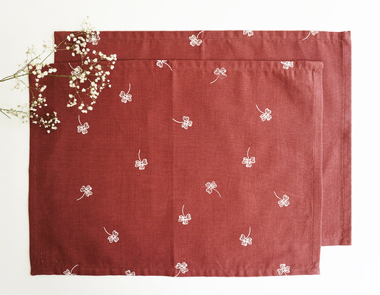Clover Tablemats ( Set of 2 )
