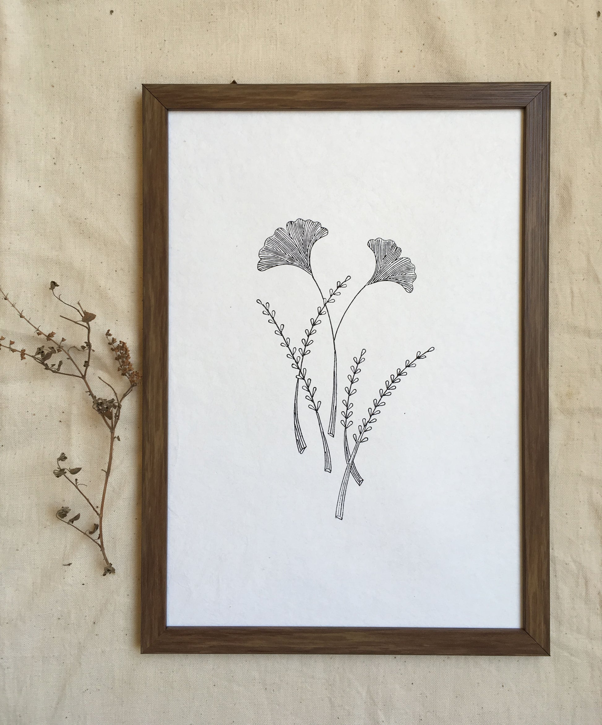 Gingko Art Frame (Width: 12" Height : 17" )