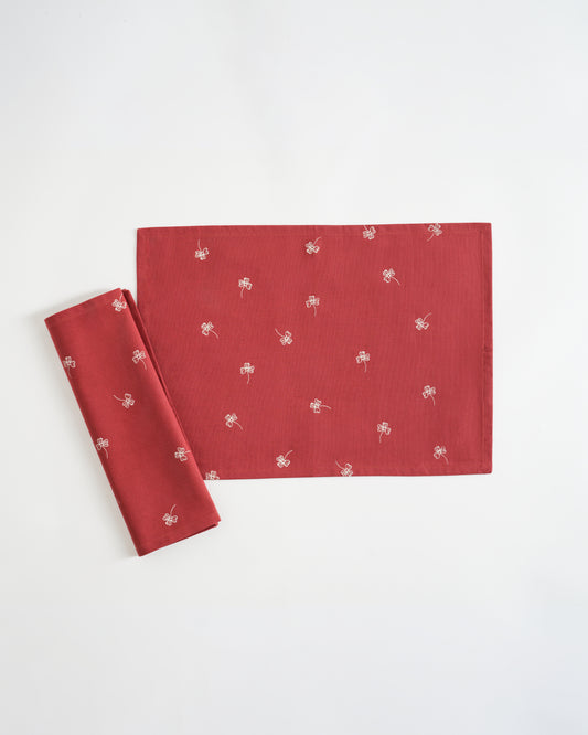 Clover Tablemats ( Set of 2 )