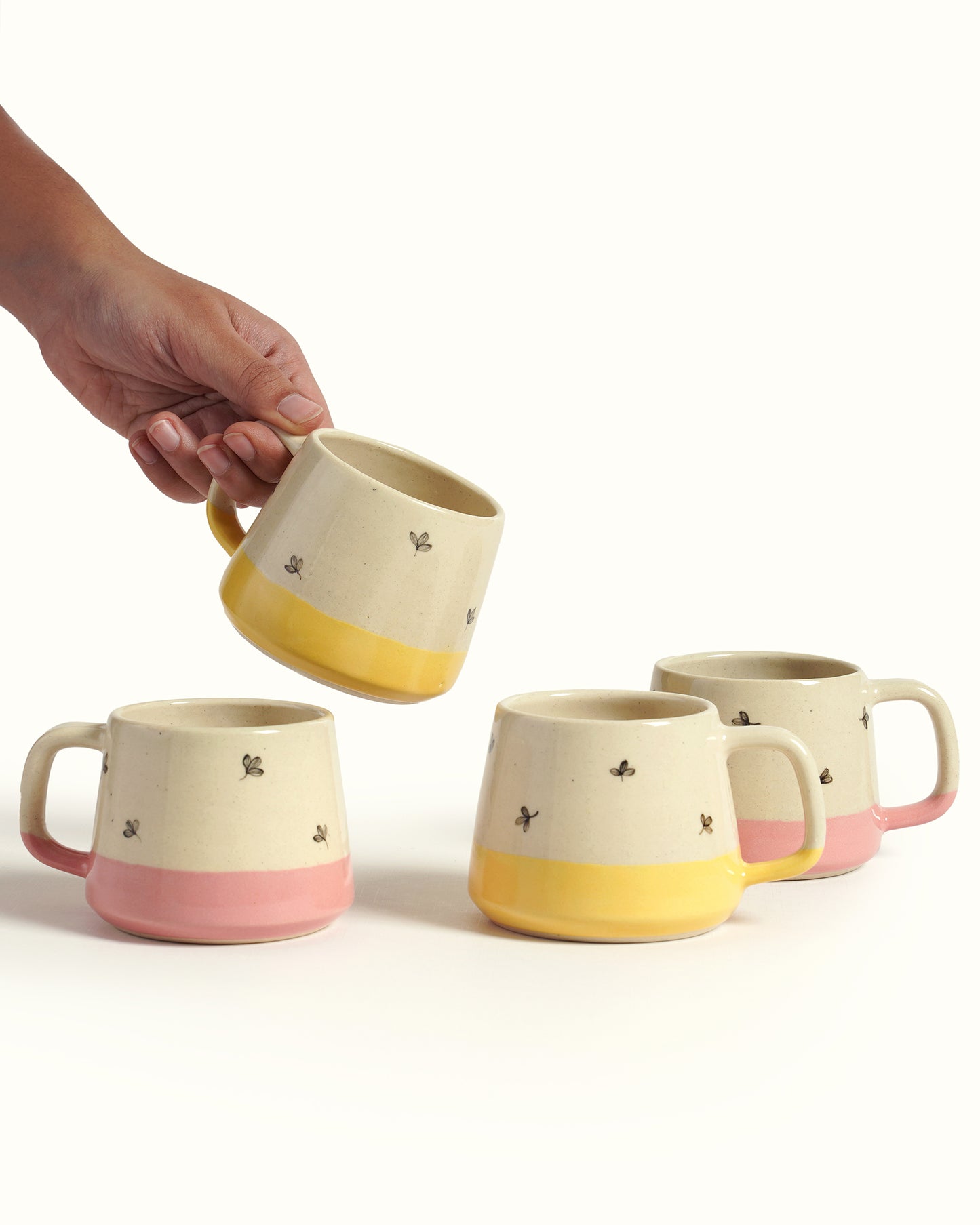 Bela Teacups (Set of 4)