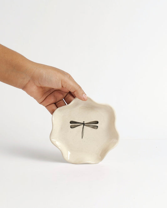 Dragonfly Ruffle Plate