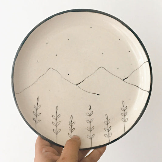 Hills & Wildflower Quarter Plates (Set of 2)