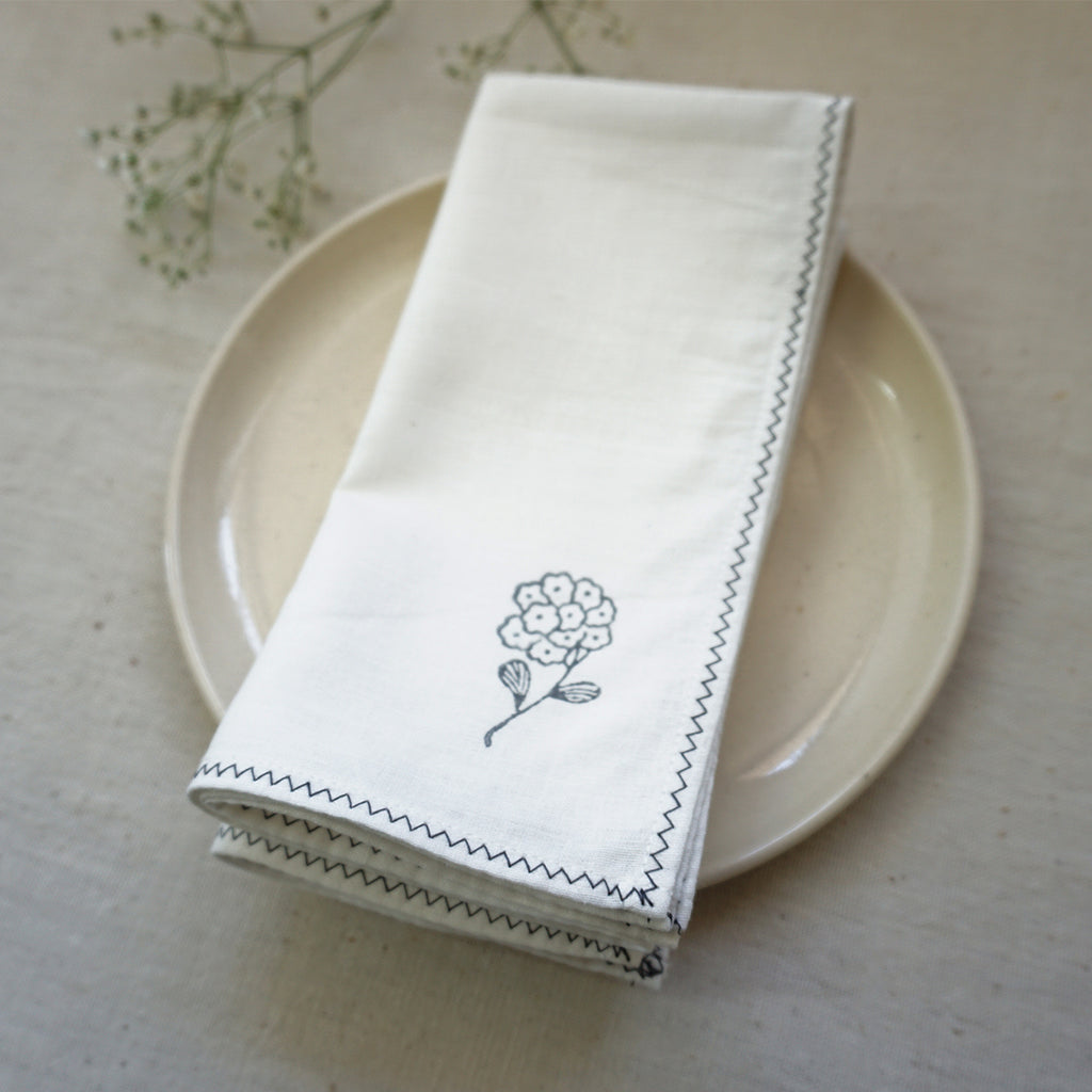 White Tagar Napkin (Set of 2)